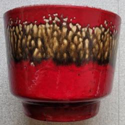 Joli cache-pot rouge en céramique