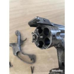 2 revolvers Smith et Wesson cal 32