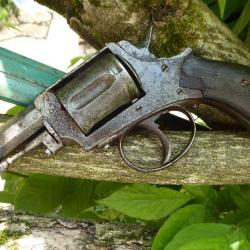 Revolver type l'Agent 8 mm 1892