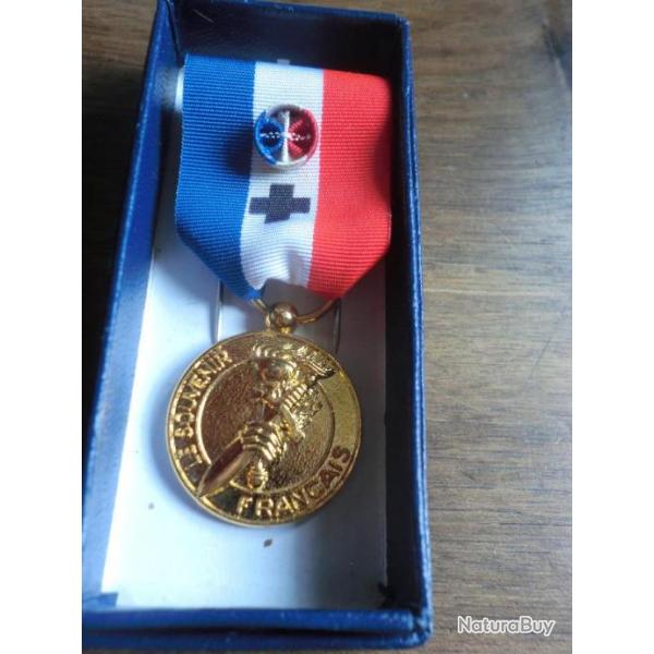 medaille le souvenir francais / vermeil  drago paris