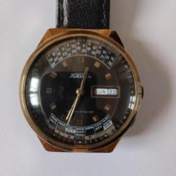 belle montre de collection mécanique russe rakéta a calendrier perpétuel