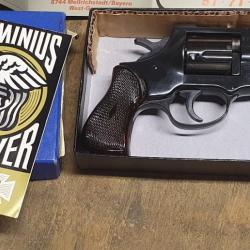 Rare pistolet d'alarme,  ARMINIUS HW1 G et sa boîte  d'origine .Gas-Alarm .Made in Germany