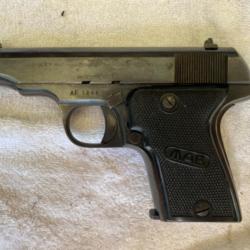 Pistolet Mab modele C neutralisé par le banc d'epreuve de Saint Etienne