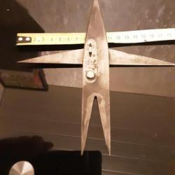 Rare  étoile couteau   à identifier