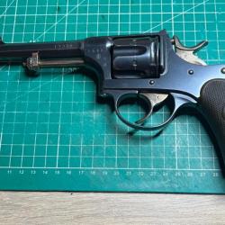Revolver suisse 1882 premier model