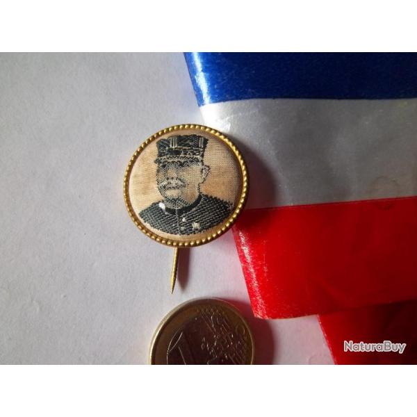 Insigne pinglette en soie marchal Joffre-1914 commandant en chef des armes