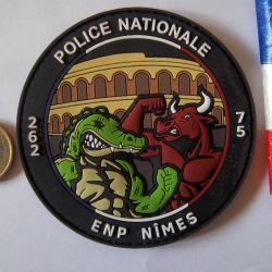 écusson obsolète ! collection école police Nîmes insigne PVC