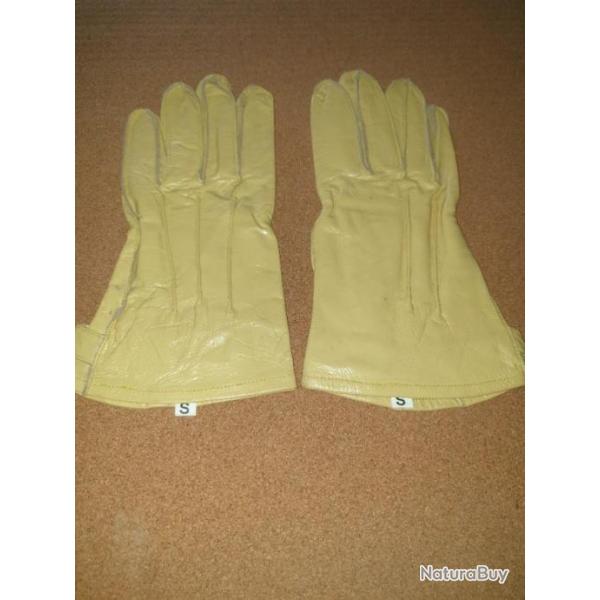 Paire de gants en cuir taille S para US  en reproduction  P1