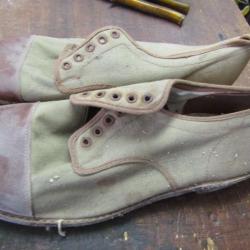 chaussures maquis de Savoie Ain résistance parachutage Anglais ww2  seconde guerre Canada 1943