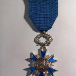 Médaille Ordre National du Mérite - Chevalier  -  Ordonnance