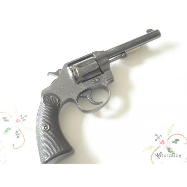 Super revolver Colt New Police Positive  fabrication tardive pontet large calibre  32 Long Colt