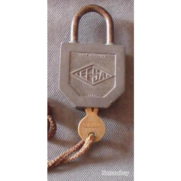 ancien cadenas EFSA avec 1 cl, fonctionne