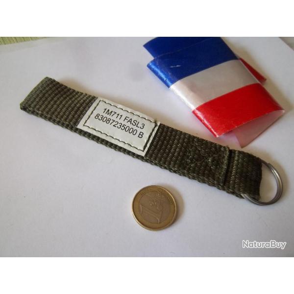 porte clef militaire (passage au ceinturon)