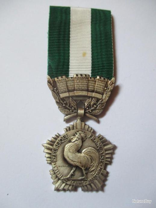 France - 2 Médailles d'honneur départementale et communale COLLECTIVITES LOCALES DEGRES ARGENT ET VERMEIL 1945 1987 COQ