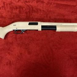 Fusil à pompe Winchester SXP calibre 12/76.