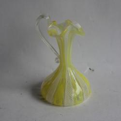 MURANO Pichet latticino verre filigrane blanc et jaune