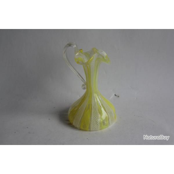 MURANO Pichet latticino verre filigrane blanc et jaune