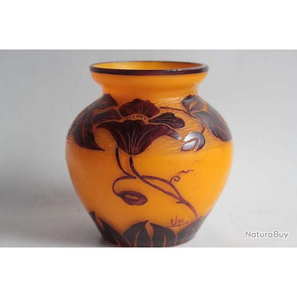 Vase verre VAL Daum Verrerie Belle toile