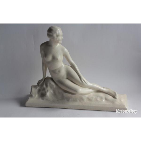 Femme nue cramique craquele Art dco