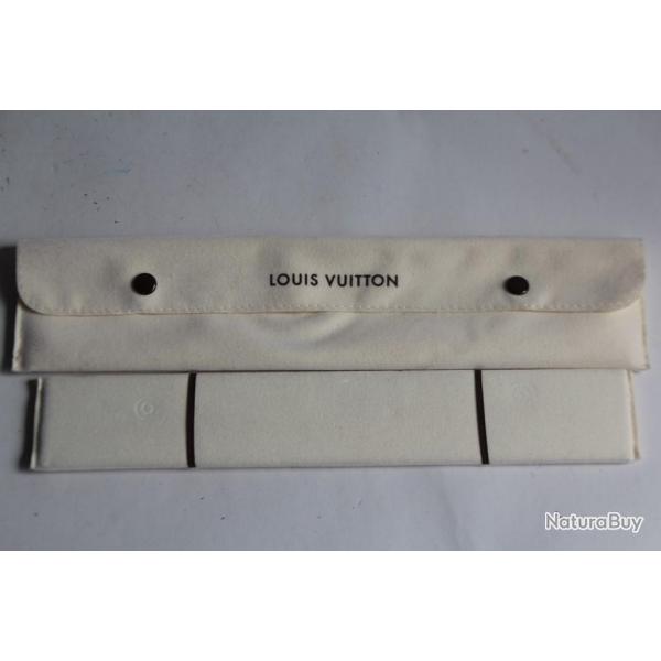 LOUIS VUITTON tui de voyage pour montre
