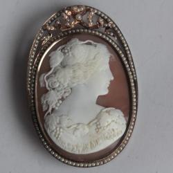 Boucle de ceinture Camée coquillage vermeil perles XIXe siècle