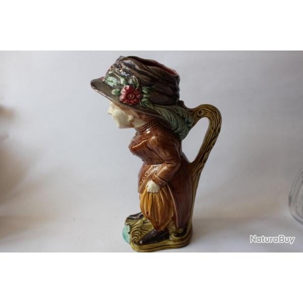 Pichet barbotine ONNAING 784 La jupe-culotte