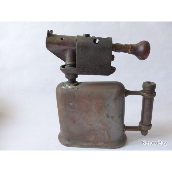 LLampe a souder ancienne outil