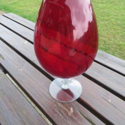 VINTAGE - Grand vase de couleur rouge en verre soufflé italien de Empoli des années 1950-60.