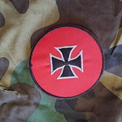 WWI Patch insigne allemand CROIX DE MALTE ( noir sur fond rouge ) COPIE / REPRODUCTION HARLEY BIKER