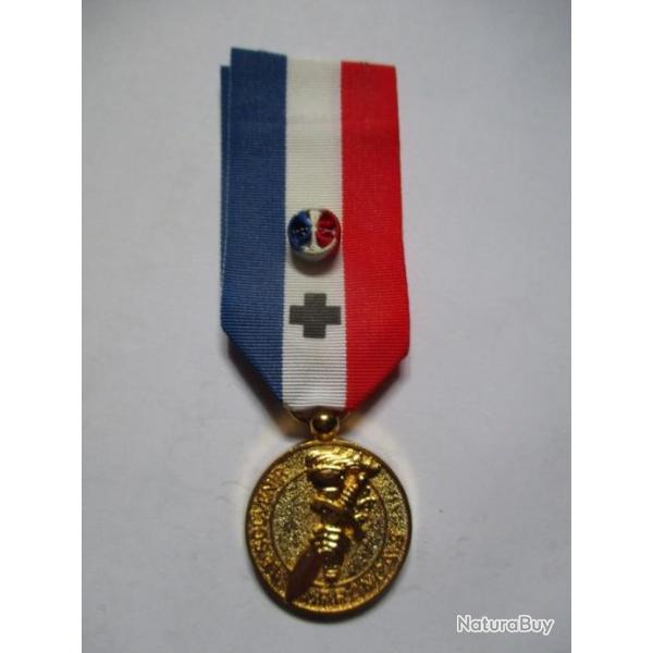 Mdaille Le Souvenir Militaire Franais (3)