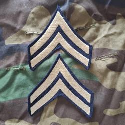 X2 INSIGNE PATCH GALONS US ARMY WW2 CORPORAL CAPORAL( copie reproduction ) NEUF la paire
