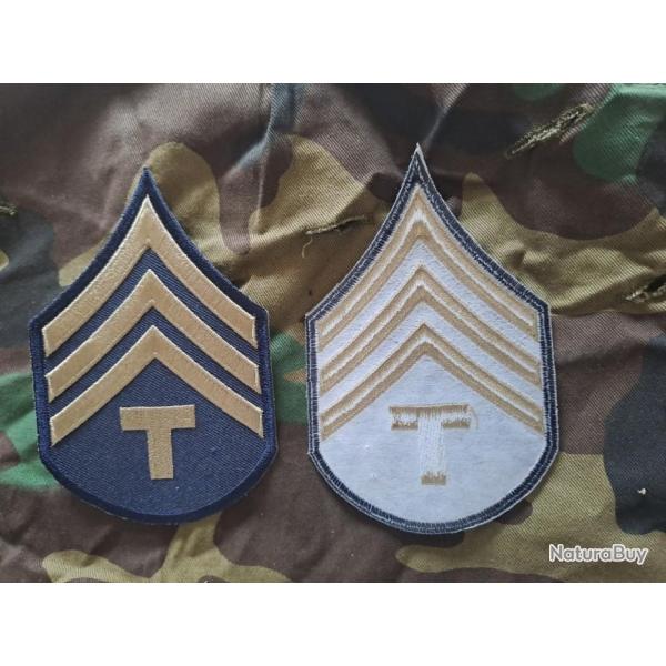 X2 INSIGNE PATCH GALONS US ARMY WW2 TECHNICAL 4th( copie reproduction ) NEUF la paire Dos plastifi