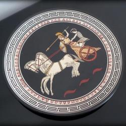 Assiette décorative en terre cuite, motifs Grecs, peinte à la main-Achille sur son char-Cheval Troie