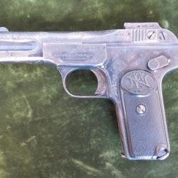Superbe pistolet Browning 1900 gravé