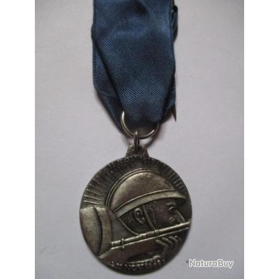 Médaille Football Belgique 1968 - Bruxelles Kentish 5 Cm - Équipe Nationale étrangère