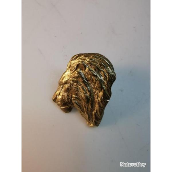 Pin's tte de Lion en bronze