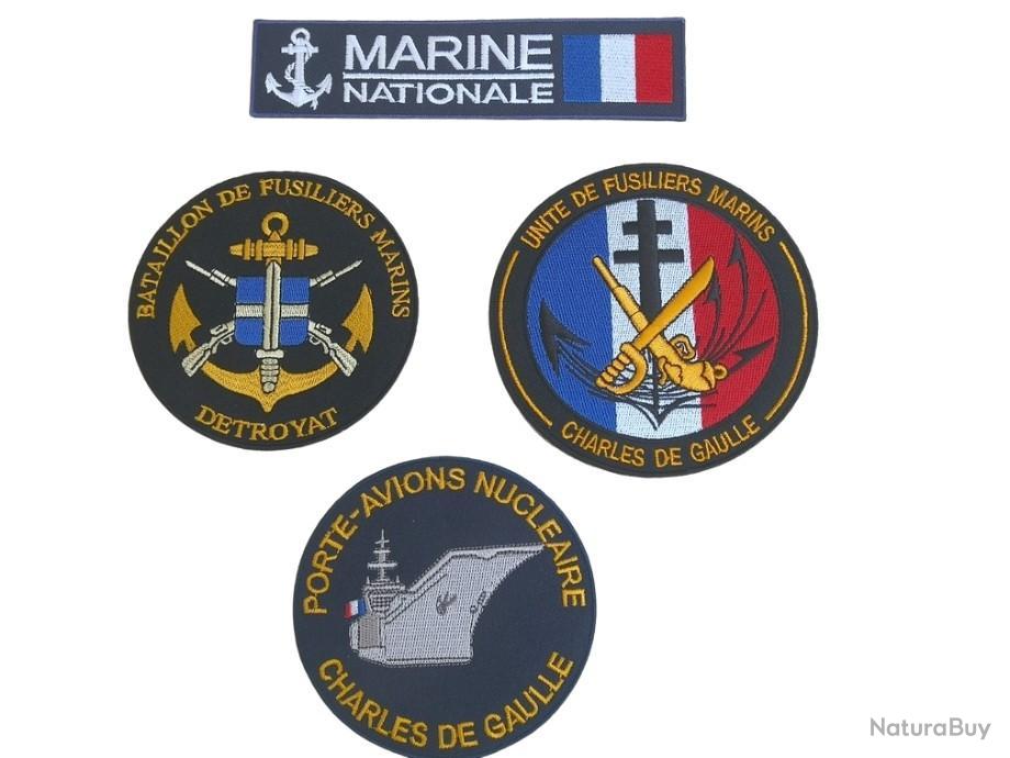 Lot de quatre écussons tissus de la Marine Nationale Insignes en