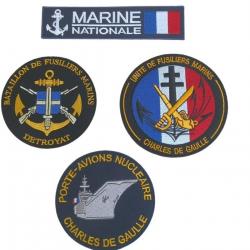 Lot de quatre écussons tissus de la Marine Nationale