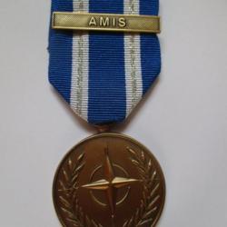 Médaille OTAN AMIS  .
