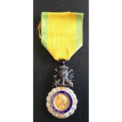 Medaille MILITAIRE « Valeur et Discipline » modèle IIIe Republique 1870 - 1951