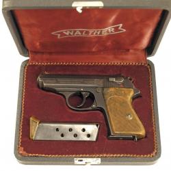 Rarissime walther PPK zella mehlis RZM en 1937 calibre 7.65 br dans un ecrain