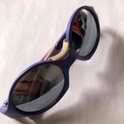 1 paire de lunettes solaire enfant violet peche mer occasion