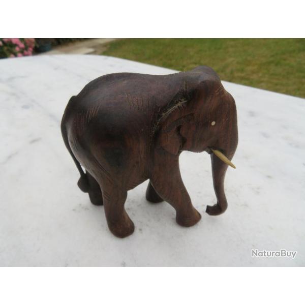 VINTAGE - Sculpture d'lphant en bois sculpte (XX)