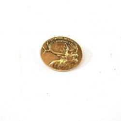 Badge pin's Fédération de Chasse des Ardennes - cerf. 21mm x 26mm