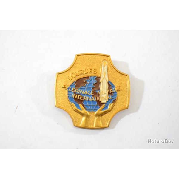 Badge insigne Plerinage militaire international de Lourdes Tanci&C.