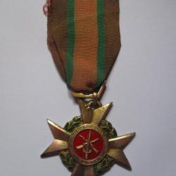 médaille Croix de guerre Vietnam