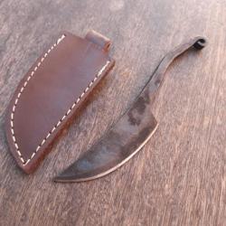 Couteau VIKING FORGÉ  carbone avec Étui en cuir marron