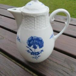 VINTAGE -  Grand Pichet/Pot à lait en porcelaine de Limoges  à décor champêtre de fleur couleur bleu