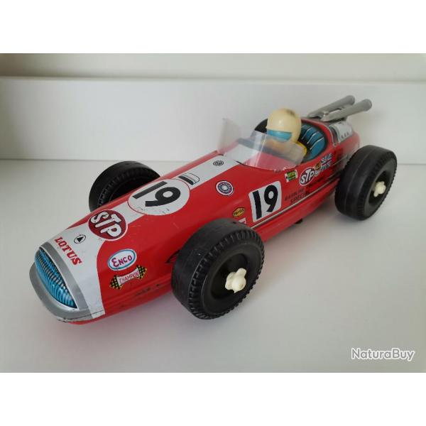 Voiture de course Lotus / Ford tle vintage par Okuma Japan