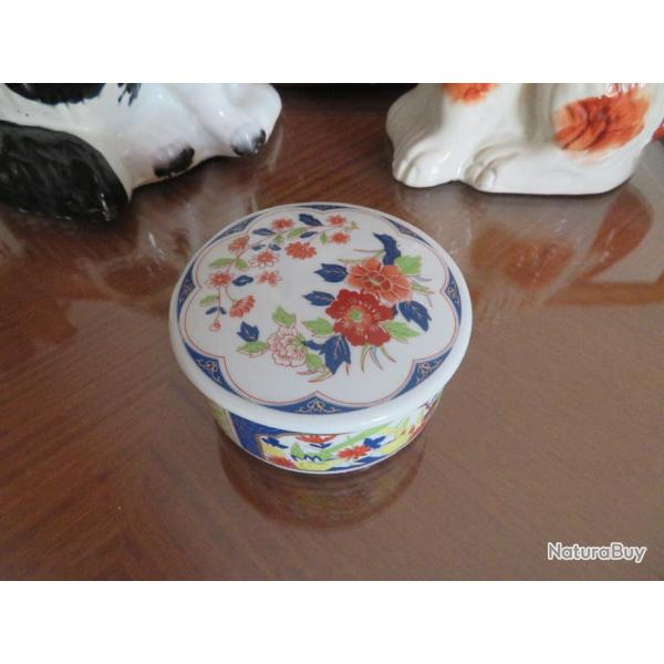 VINTAGE - Boite  bijoux ronde en porcelaine peinte a dcors de fleurs, feuillages, oiseaux (XX)